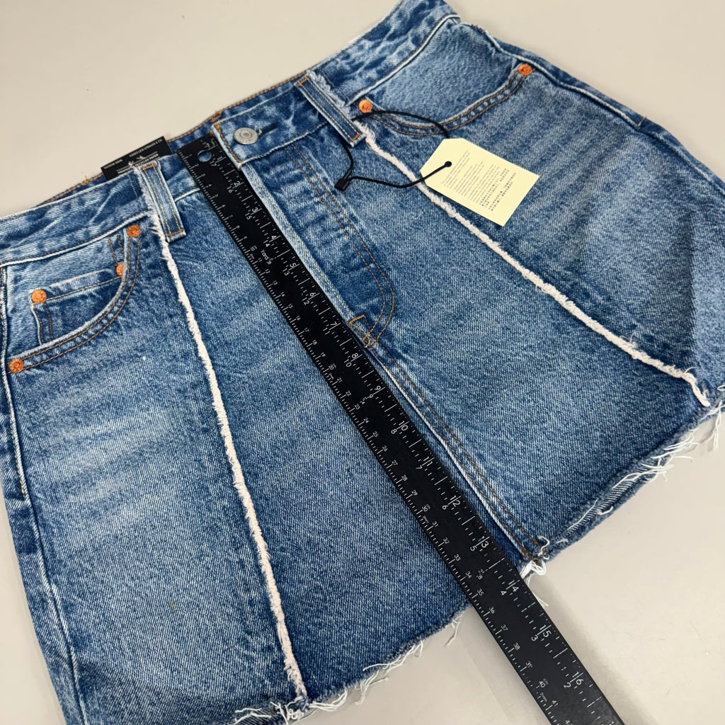 LEVIS Recrafted Icon Skirt Mid Rise Original Women's Sz 26 Novel Notion Med Wash