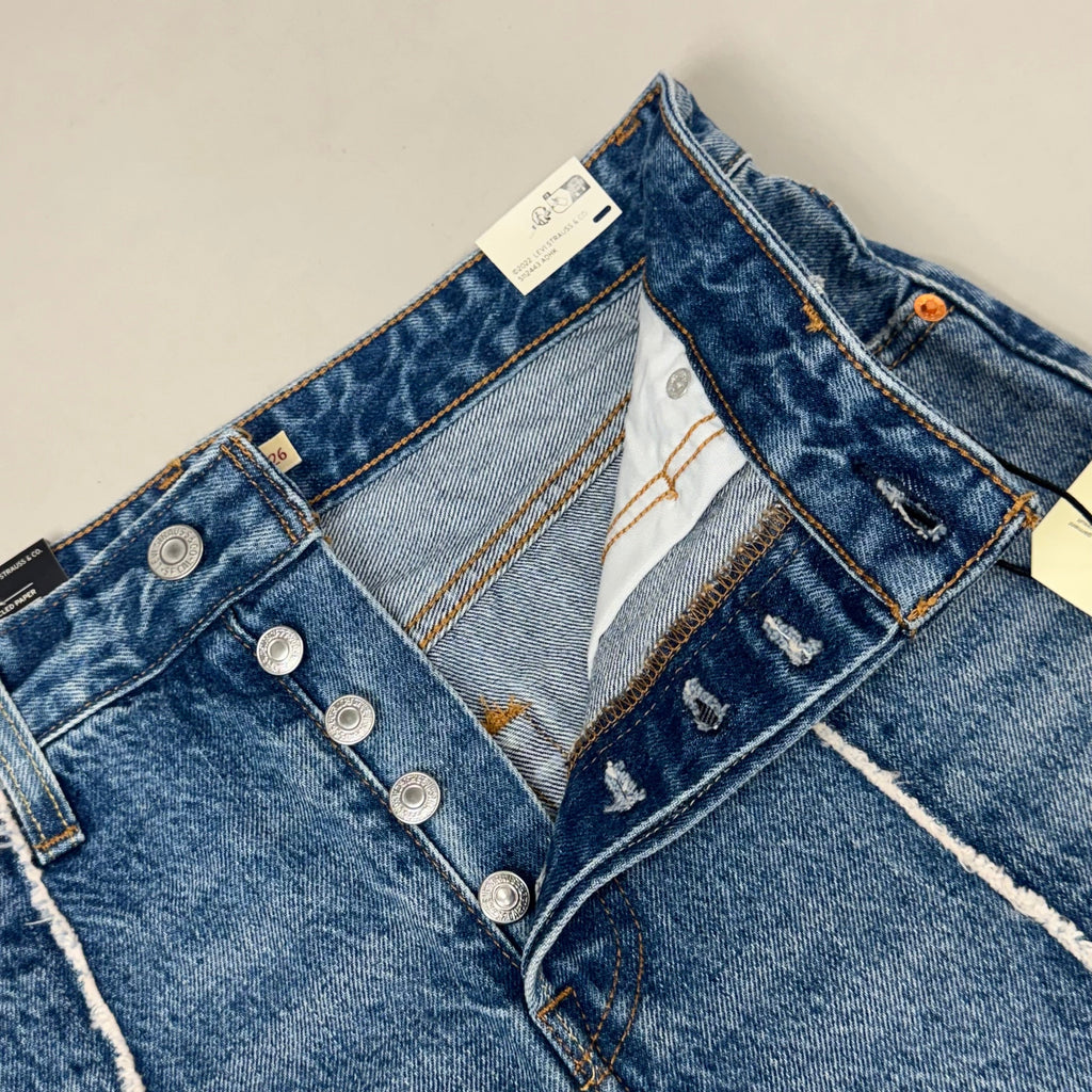 LEVIS Recrafted Icon Skirt Mid Rise Original Women's Sz 26 Novel Notion Med Wash
