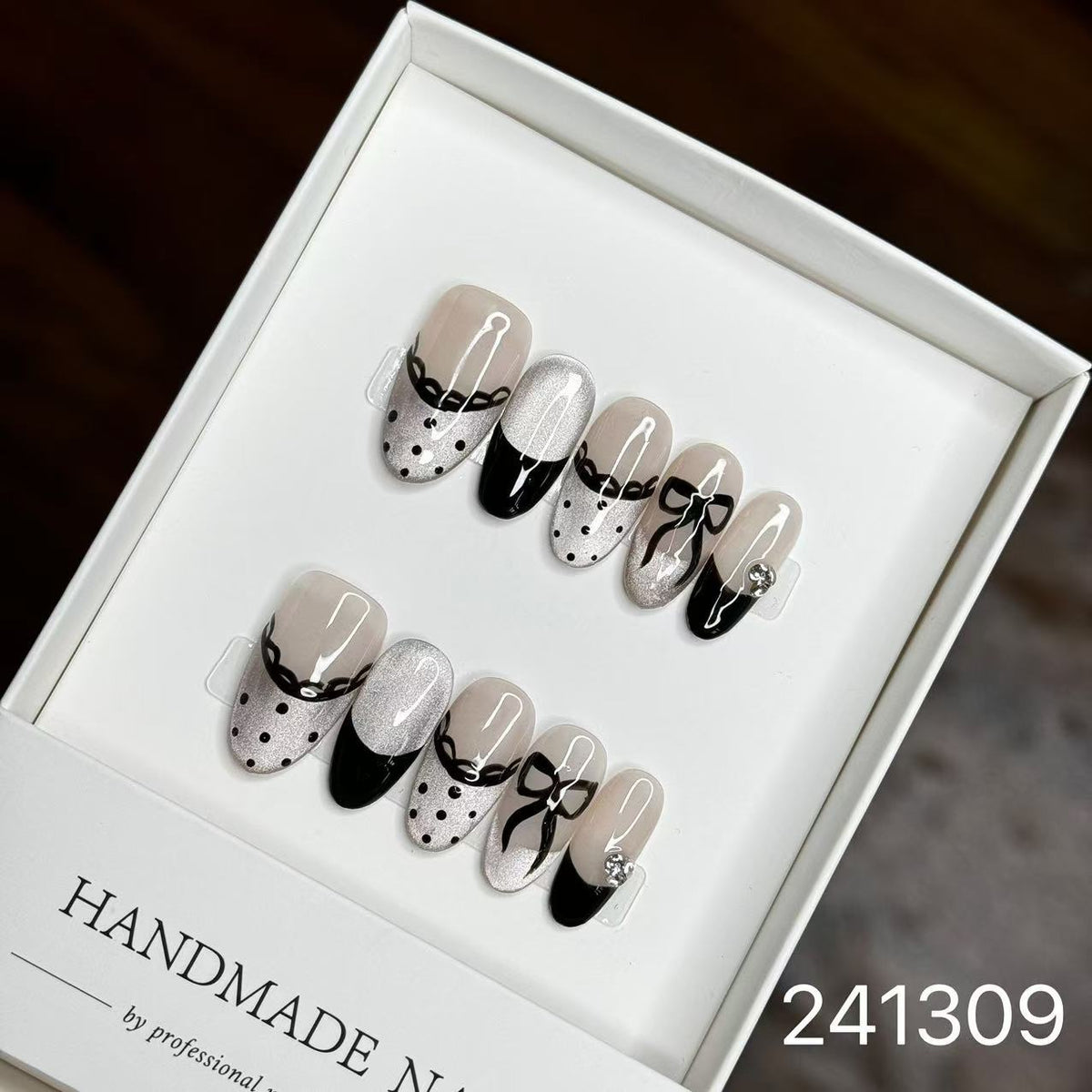 1028- Handmade press on nails fake nails removable