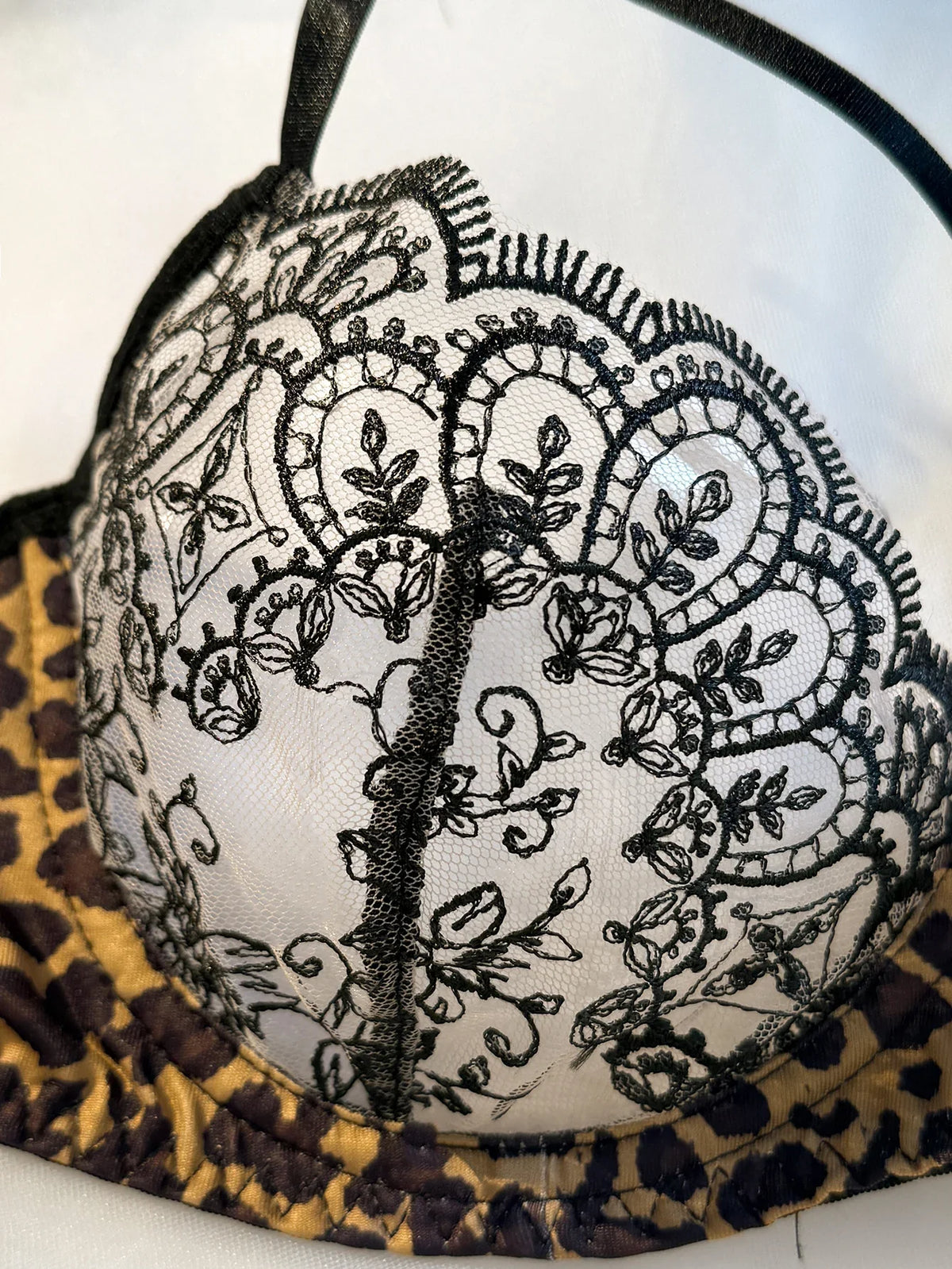 Classic Leopard Print Floral Lace Lingerie Set Underwire Bra With Matching Thong Women Sexy Intimates ZA825120