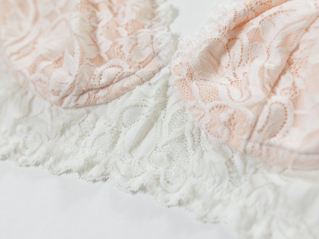 Vela Wireless Bra, White / Blush